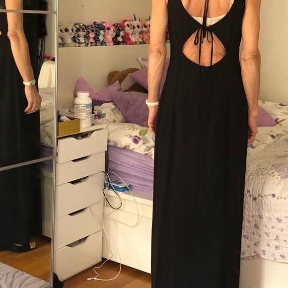 Elegant women’s black dress size 4 - Picture 4 of 4